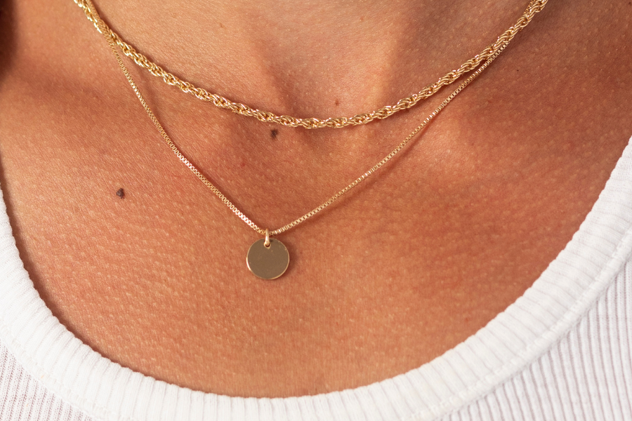 cara memilih kalung choker emas