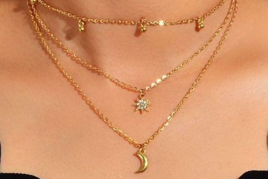 layering kalung dan gelang