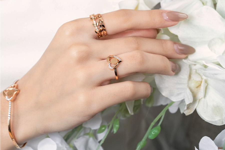 cara membersihkan emas