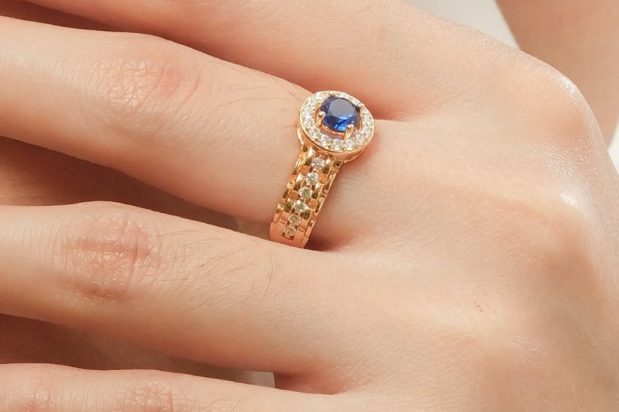 faktor yang mempengaruhi harga emas hari ini