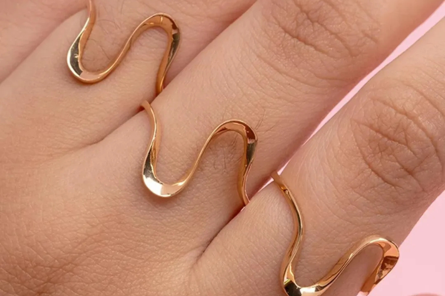 cincin emas isyana
